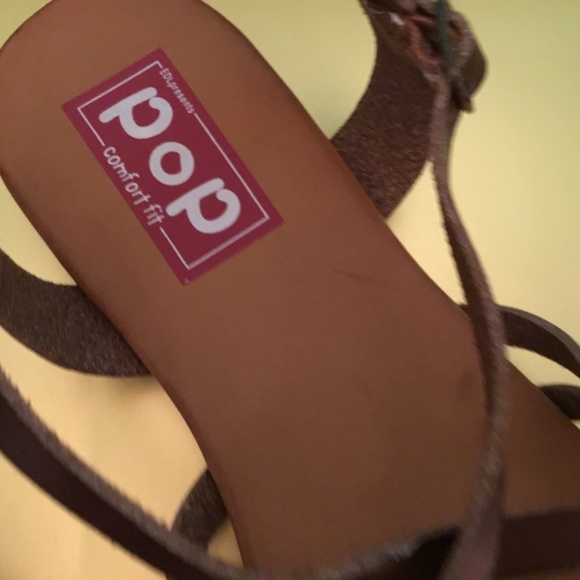 New, Brown Strap Sandals Size 8 - Picture 6 of 6